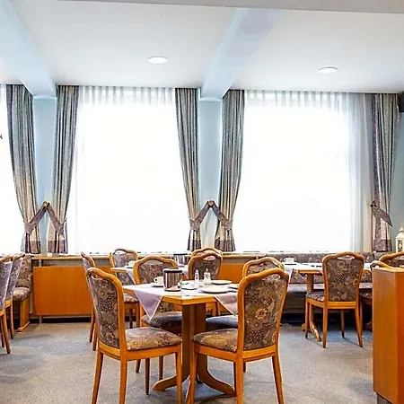 Ξενοδοχείο Kelkheimer Hof 3*