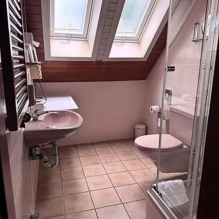 Kelkheimer Hof 3*